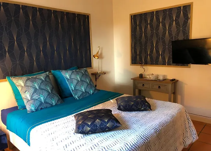Le Nid Des Corbieres Bed and breakfast Bizanet